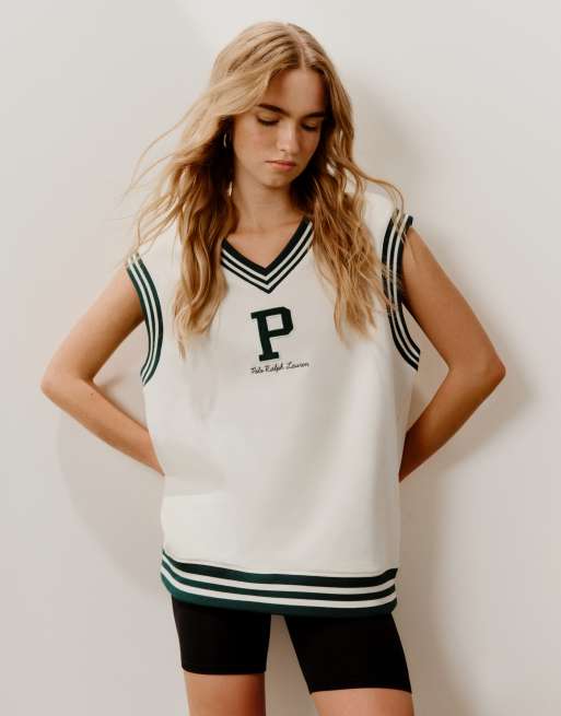 Chaleco color crema con logo central de punto de la colaboración exclusiva de Polo Ralph Lauren x ASOS