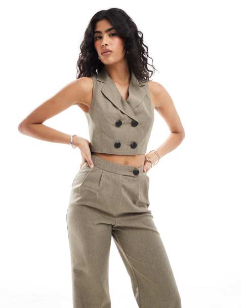 Chaleco de traje caqui de corte sartorial de Miss Selfridge (parte de un conjunto) - view 1
