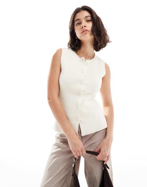 Chaleco de traje color crema con cintura entallada de punto de Miss Selfridge