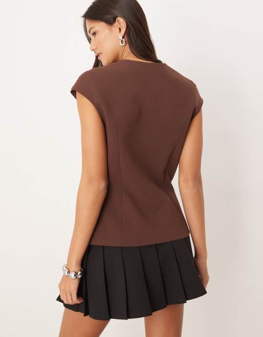 Chaleco de traje marrón con mangas de casquillo de ASOS DESIGN, 4 de 4