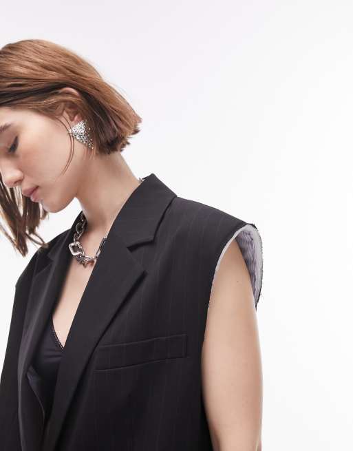 Chaleco de traje negro con bordes sin rematar en contraste de Topshop, 2 de 4
