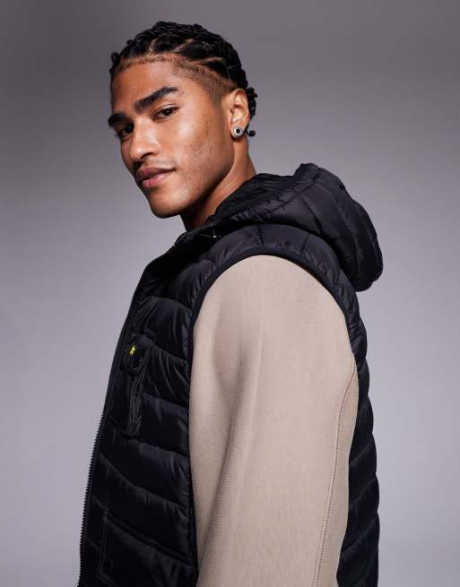 Chaleco negro acolchado con capucha Ouston de Barbour International , 4 de 5