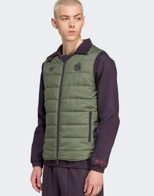 Chaleco negro aurora y verde base con diseño del Bayern de Múnich Terrace Icons de adidas Originals