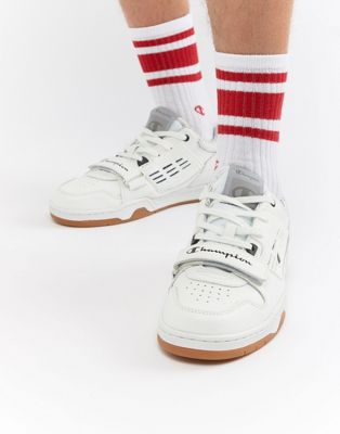 Champion 3 On 3 Low Sneakers In White 