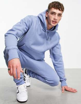 Champion sweater 2025 light blue sneakers