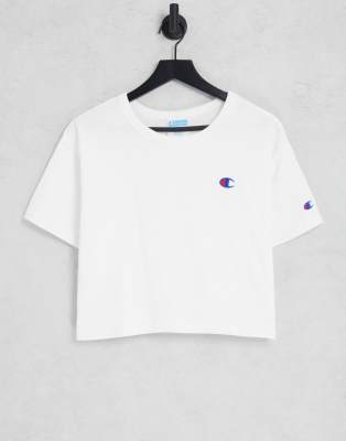 white cropped champion shirt