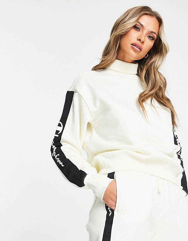 Champion - funnel neck with taping sweatshirt in ecru