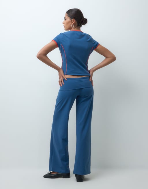 Champion Future Memories flared leggings in blue, 3 of 5