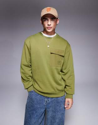 Champion Champion Legacy pocket crew neck sweatshirt in green