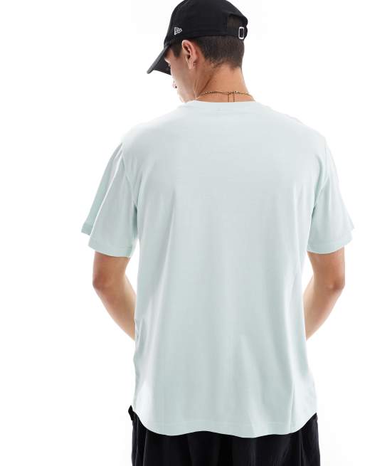 Champion - Legacy - T-shirt blu chiaro con logo centrale tono su tono, 4 di 4