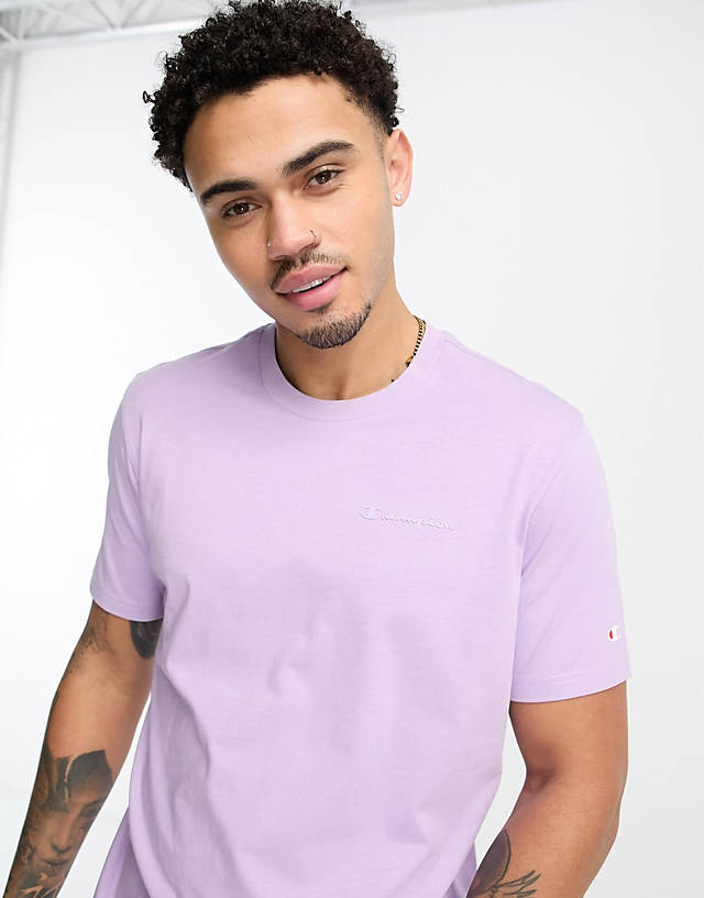 Champion - legacy t-shirt with small logo in purple