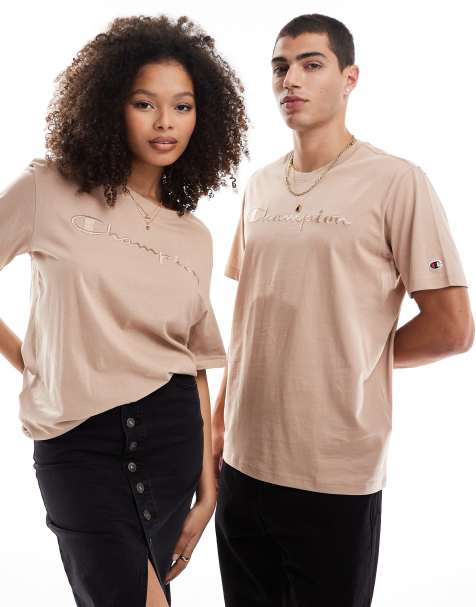 Champion – Legacy – Unisex-T-Shirt in Braun mit mittigem, farblich abgestimmtem Logo - view 1