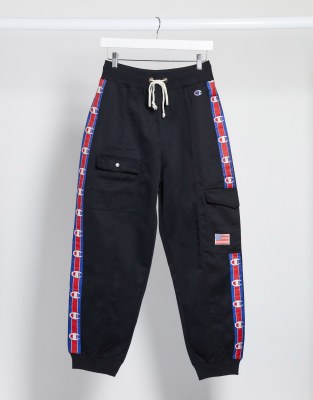 champion logo joggers