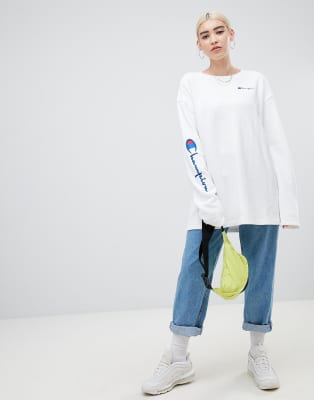 curve wears champion