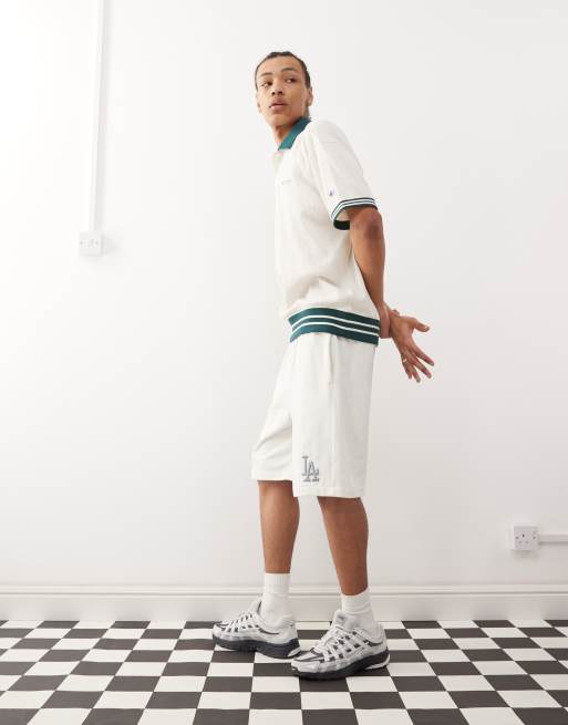 Champion – Naturvita shorts med LA-logga  