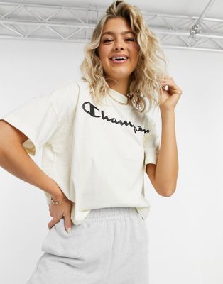 white cropped champion top
