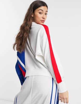 curve wears champion