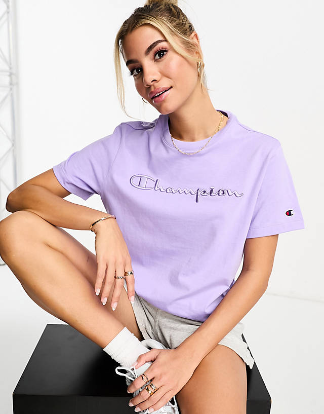 Champion - rochester t-shirt with large logo in purple