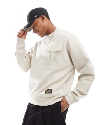 Champion Champion Rochester Utility crew neck sweatshirt in stone-Neutral