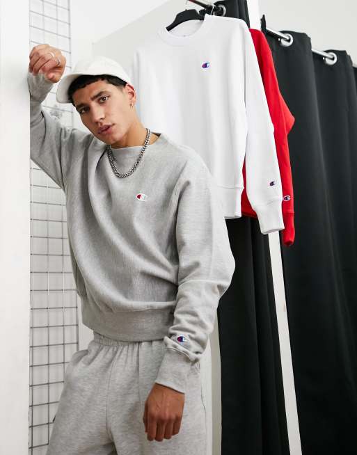 Champion sweatshirt clearance logo on sleeve