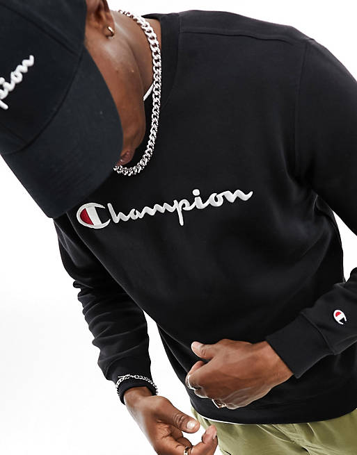 Champion – Sweatshirt in Schwarz mit Rundhalsausschnitt | ASOS