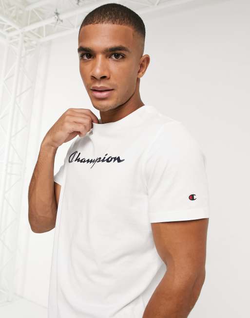 Champion – T-Shirt mit großem Logo in Weiß