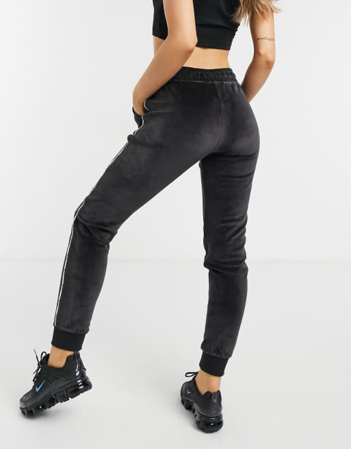 Champion black hot sale joggers womens