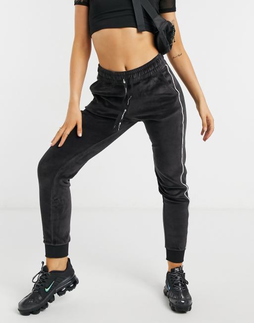 Velvet discount joggers black