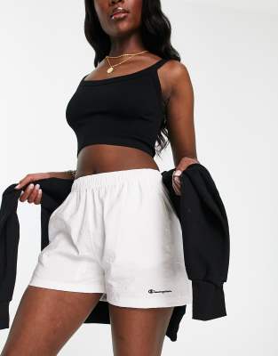 Champion shorts store outfit women's