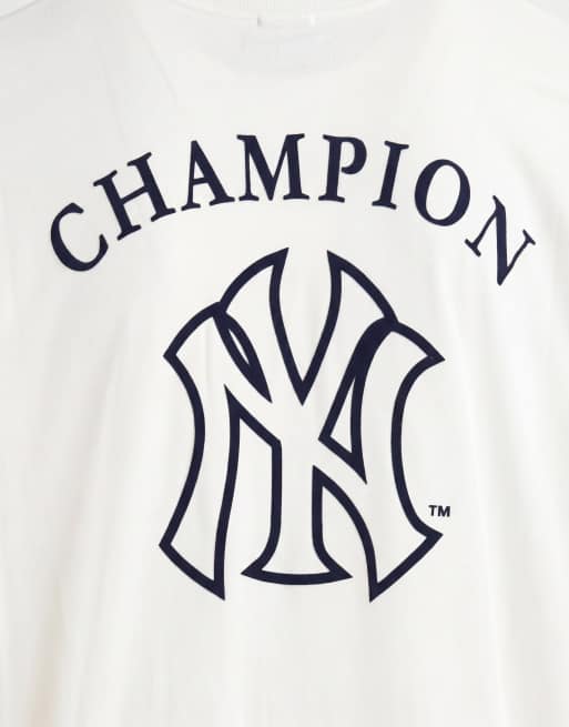 Champion x MLB New York Yankees Crewneck T-Shirt in off white, 9 of 9