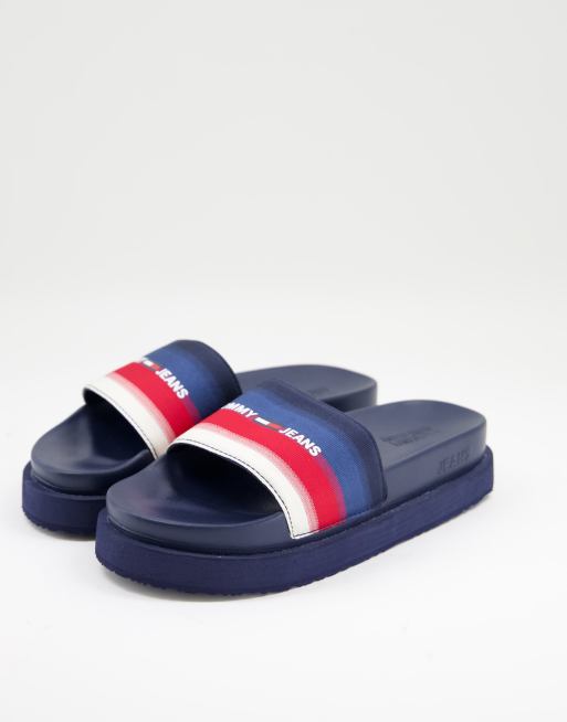 Chanclas azul medianoche para la piscina con plataforma plana de