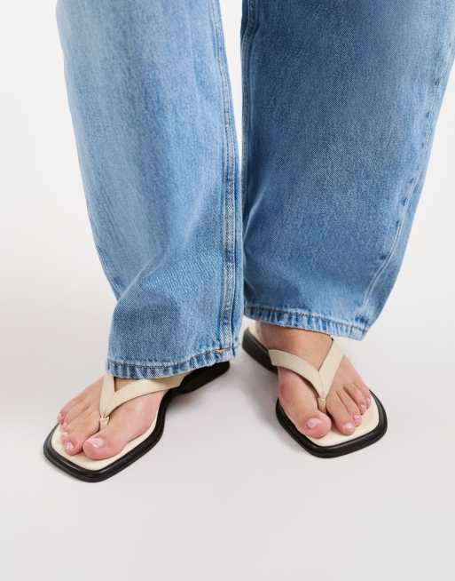 Chanclas blanco hueso de cuero Izzy de Vagabond Shoemakers, 4 de 5