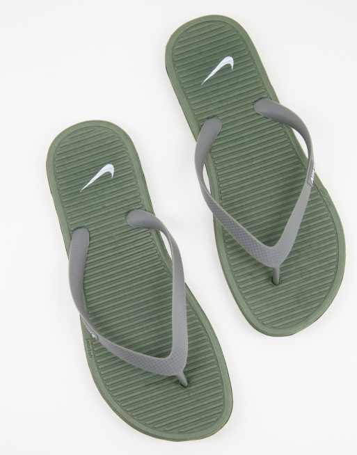 Chanclas con tira al dedo y logo Solarsoft de Nike