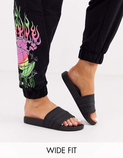 Cósmico Arturo Zoológico de noche Chanclas de piscina de corte ancho negro Freya de ASOS DESIGN | ASOS