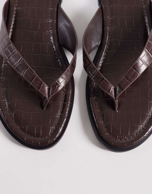 Chanclas marrón chocolate de cuero efecto cocodrilo Thailand de Schuh, 3 de 4