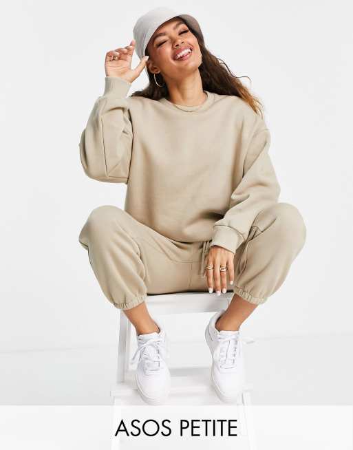 Chándal beis de joggers y sudadera Ultimate de ASOS DESIGN Petite