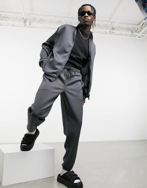 Chándal extragrande color carbón con chaqueta y joggers de tejido efecto neopreno de ASOS DESIGN