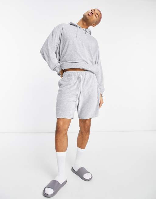 Chándal gris jaspeado extragrande de sudadera con capucha y pantalones cortos de rizo tipo toalla de ASOS DESIGN