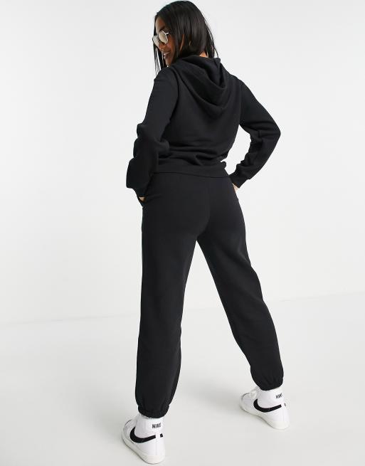 Chándal negro de sudadera extragrande con capucha y joggers Ultimate de ASOS DESIGN Petite, 2 de 4