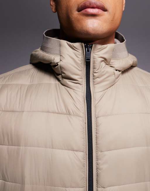 Chaqueta acolchada beis medio con capucha Odenis de BOSS Orange, 5 de 5