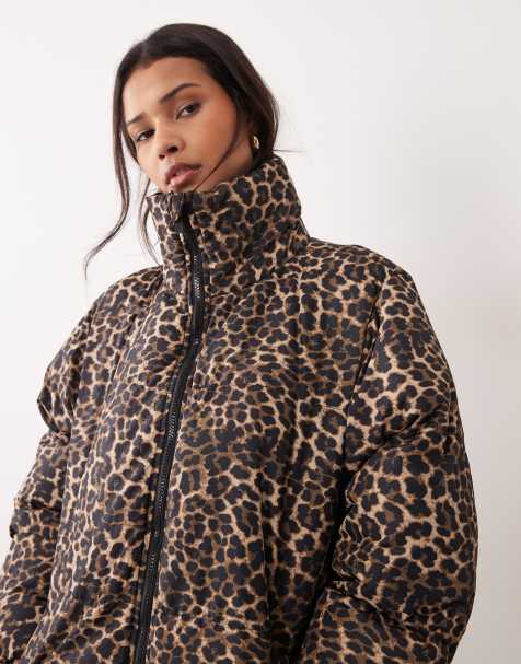 Chaqueta acolchada con capucha, estampado de leopardo y bolsillos de Brave Soul - view 1
