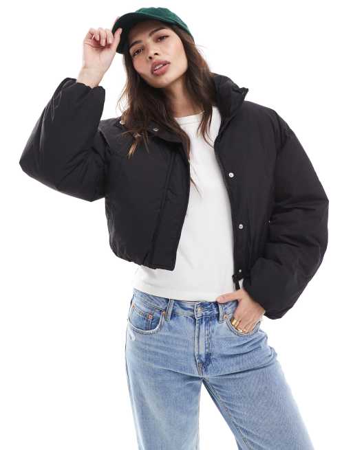Chaqueta acolchada corta negra con cuello alzado de Pimkie, 2 de 4