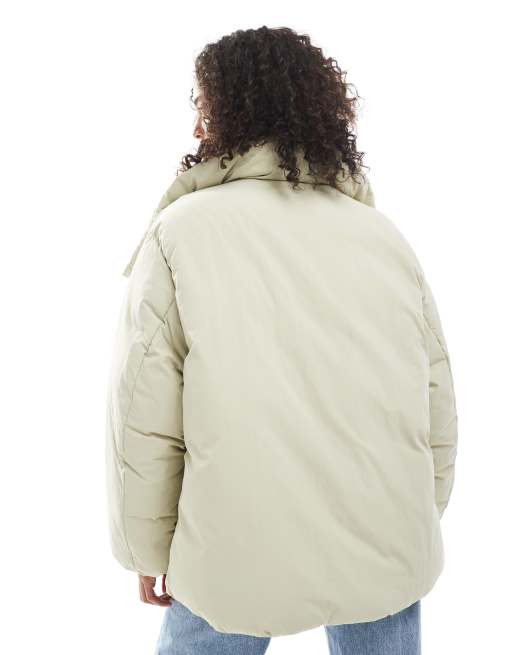 Chaqueta acolchada verde salvia de corte depurado con cuello alzado de ASOS DESIGN, 4 de 4