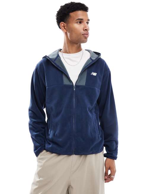 Chaqueta azul con capucha de felpa de New Balance