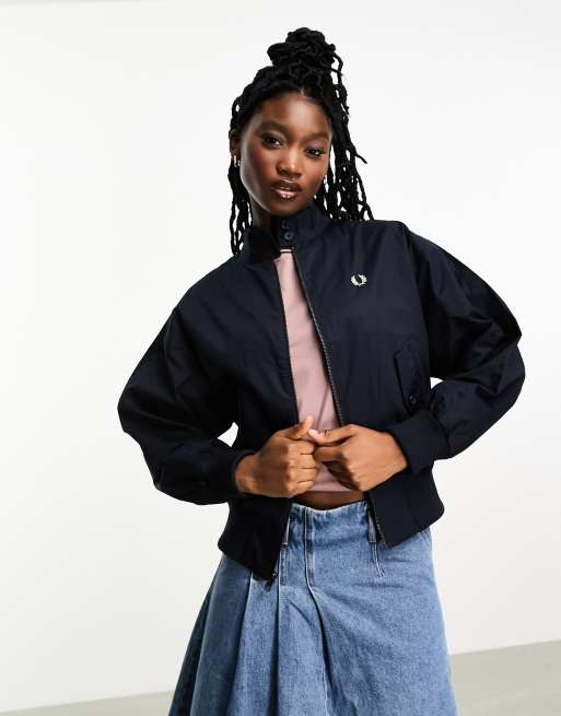 Chaqueta azul marino con mangas tipo murciélago de Fred Perry