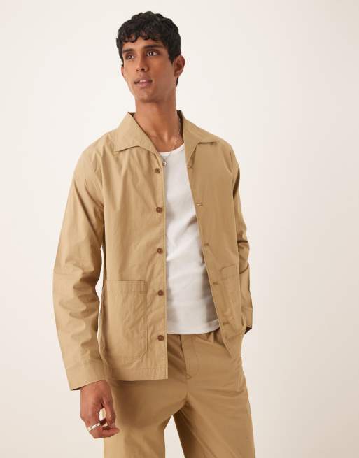 Chaqueta beis holgada de estilo worker de Mango (parte de un conjunto)