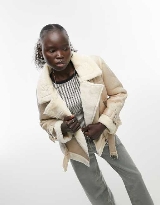 Chaqueta biker blanco hueso de estilo aviador de cuero sintético y borreguito de Topshop Petite