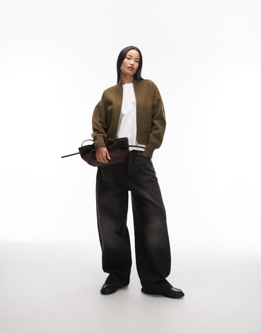 Chaqueta bomber caqui con cremallera delantera de tejido rico en lana de ARKET, 2 de 4