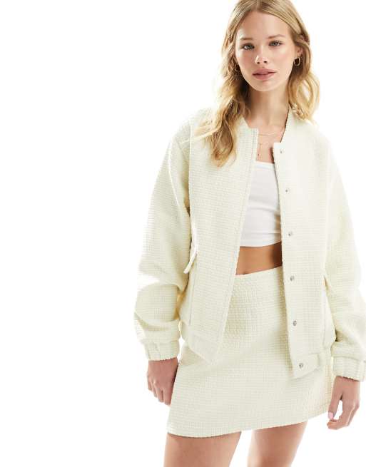 Chaqueta bomber color crema con detalle de bolsillos de croché de 4th & Reckless (parte de un conjunto)