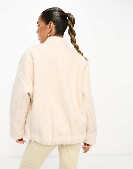 Chaqueta bomber color crema de lana sintética de River Island, 4 de 4